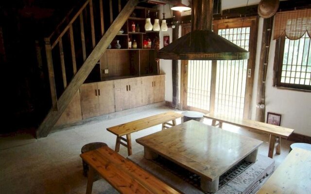 Emeishan Ziranxing Dujiabieyuan Hotel