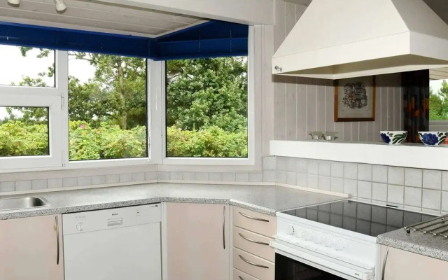 7 Person Holiday Home in Henne-by Traum