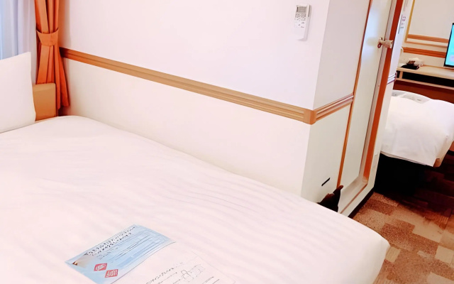 Toyoko Inn Shin-osaka Chuo-guchi Shinkan – Guest Rooms – Osaka