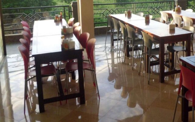 Hotel Sinar Tambolaka