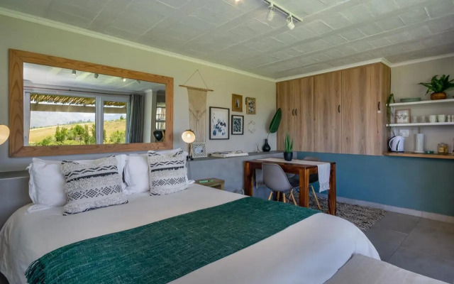 Wildlife Retreat on a Wine-Farm