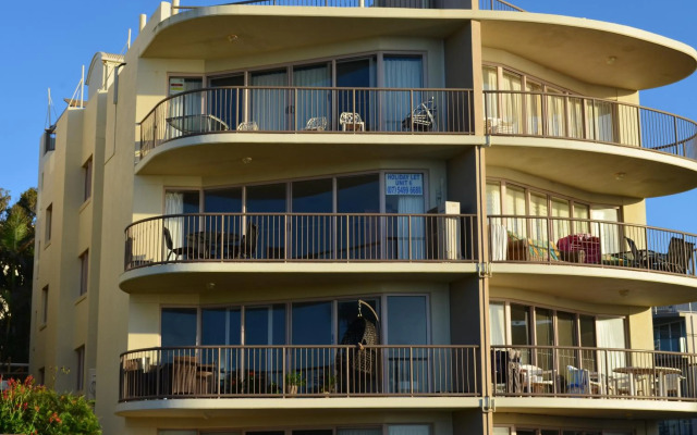 Pandanus Shores Kings Beach