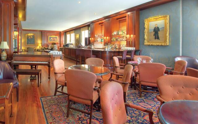 Sir Stamford At Circular Quay