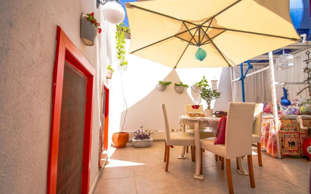 Alaybey Ada Evi