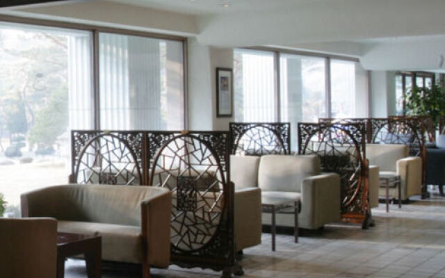 Lake Hills Songnisan Hotel