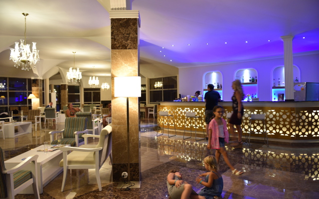 Sahra Su Holiday Village & Spa