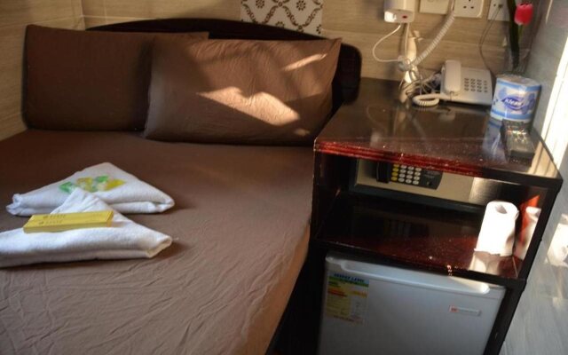 Everest Hostel