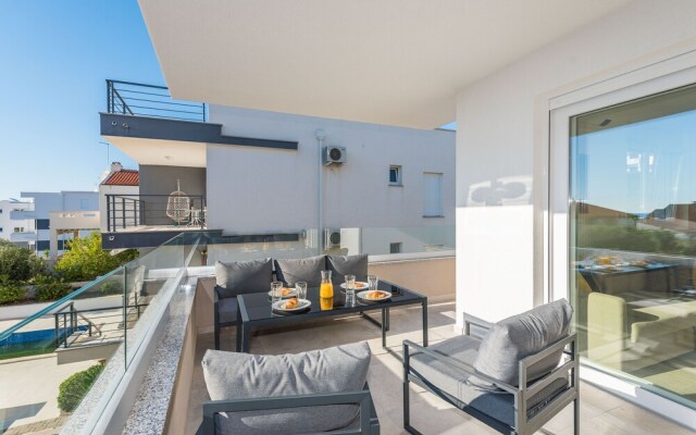 Pool apartments Villa Meteorite