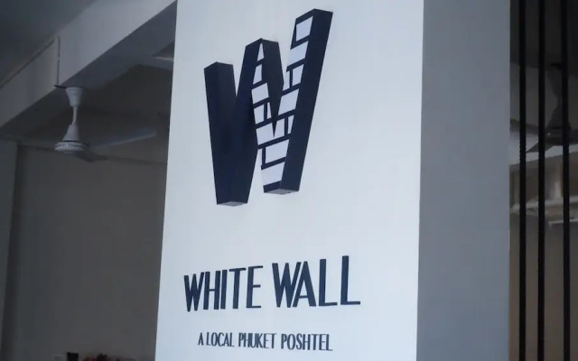 White Wall Poshtel - Hostel