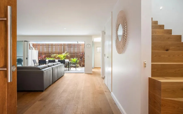 Your Luxury Escape - Ocean Sapphire