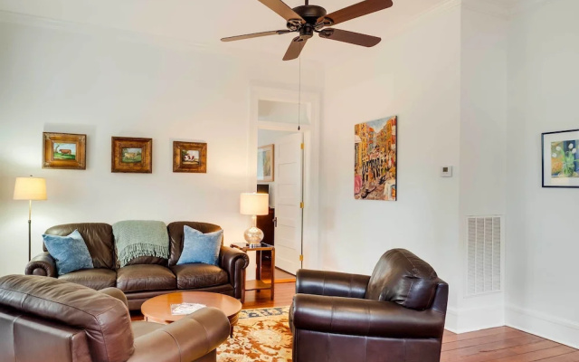 Comfy Central Natchez Hideaway: Walk to Dtwn!