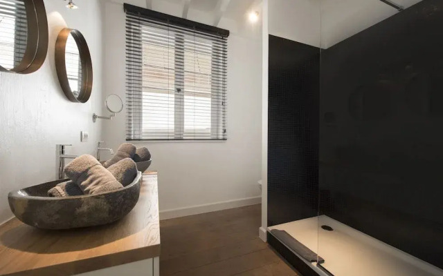 B&B The Butcher's Wife