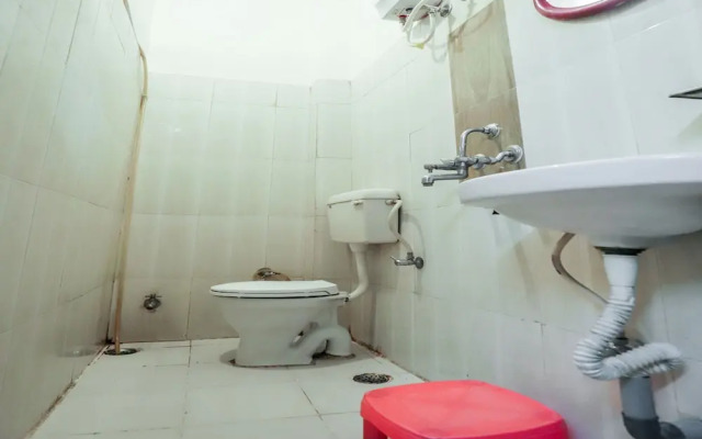 OYO 15929 Comfort Residency