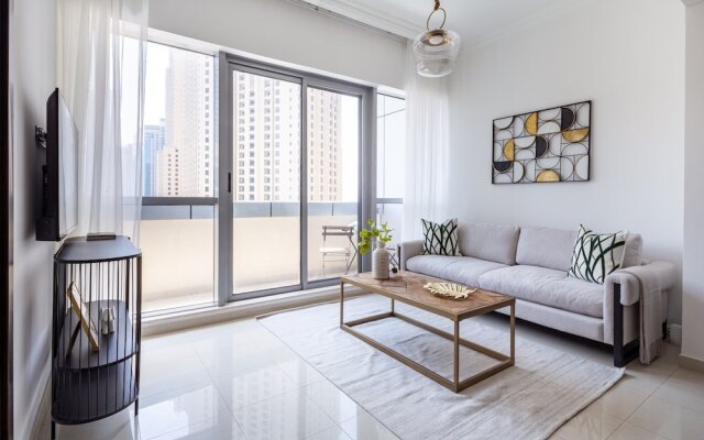 Dashing 1BR Apartment In Dubai Marina
