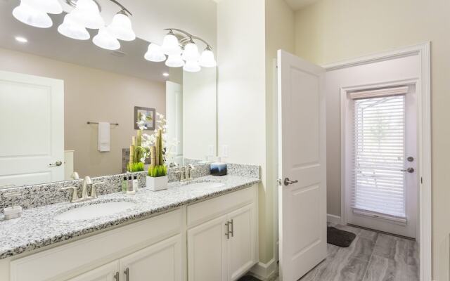 1300bw- Non Renting 5/1/2022 The Retreat at Championsgate