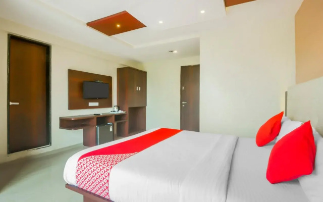 FabExpress Malad Residency