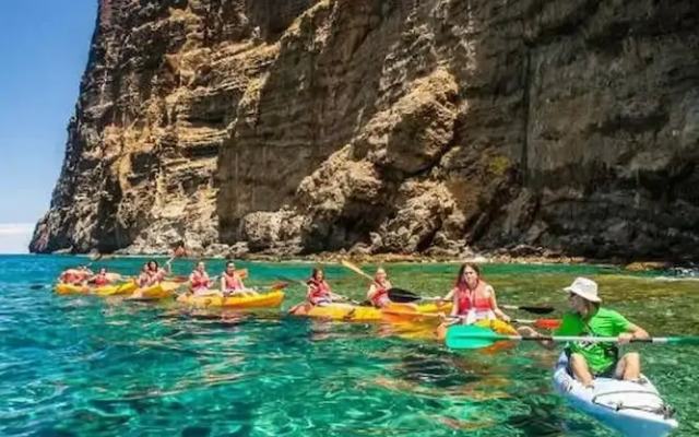 Costa Isora 1 Frontline