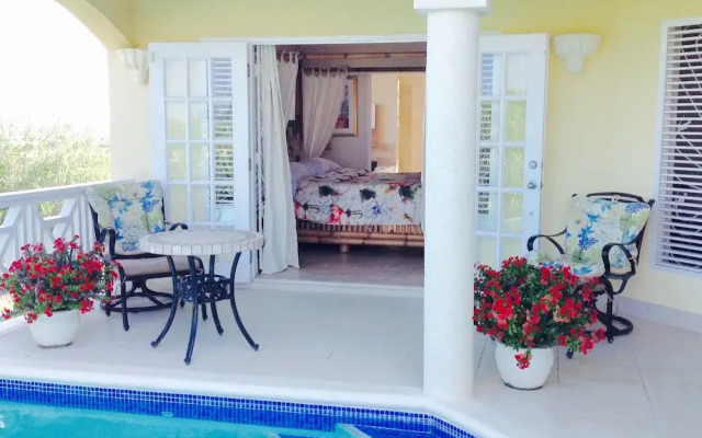 Remarkable 3-bed Villa in Christ Church