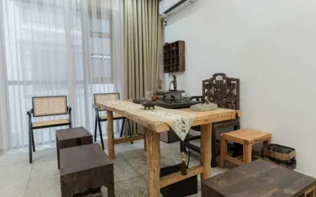 Dusty Mirror Homestay (Guilin Liangjiang Sihu Branch)