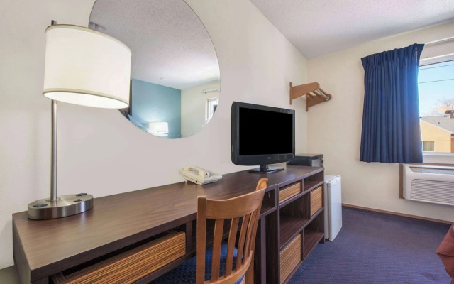 Super 8 College Station