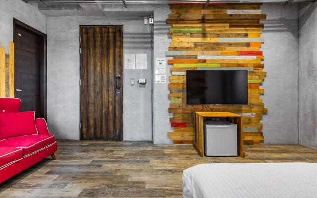 l-stack B&B