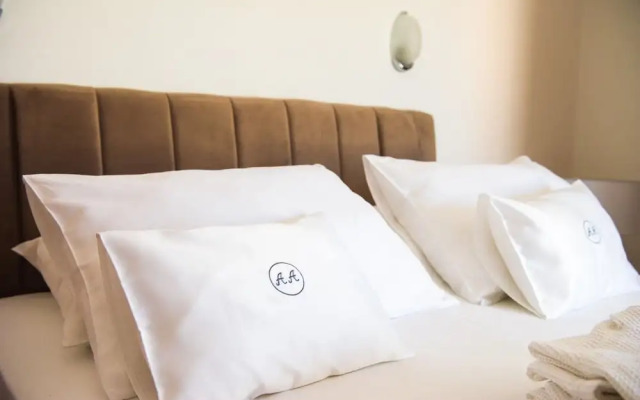 Anka - With Open Jacuzzi - SA2