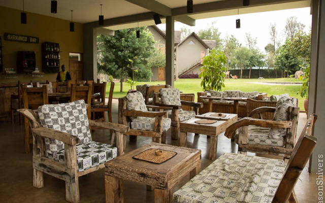 Weru Weru River Lodge