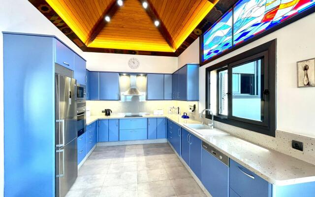 Villa Roja BBQ Piscina Privada en Tenerife Sur