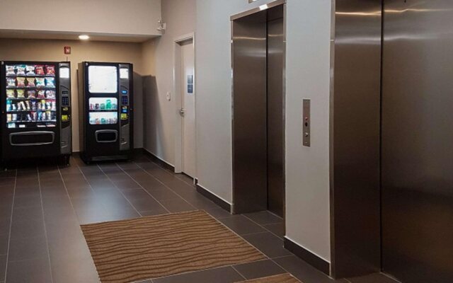 Comfort Inn & Suites
