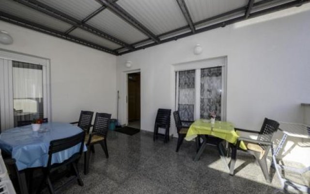 Apartment In Lopar With Air Conditioning Wi Fi