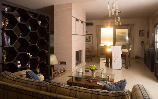 Modern Luxury Villa with Pool, just 5min to sea