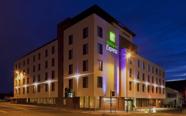 Holiday Inn Express Cheltenham, an IHG Hotel