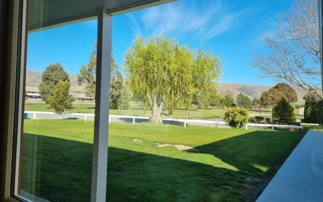 Home Away from Home - Waitaki Lakes Apartment A5