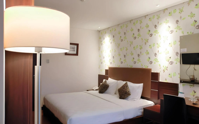 Royal Jelita Hotel – Guest Rooms – Banjarmasin