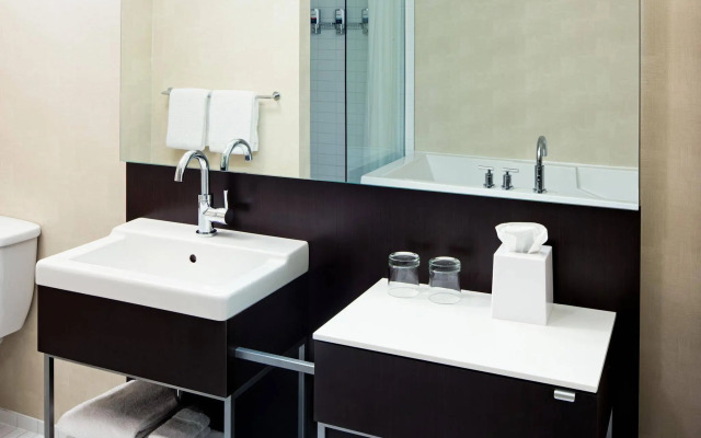 Four Points by Sheraton Levis Convention Centre