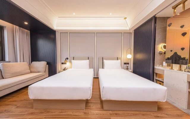Maxx Phnom Penh Downtown (By H World)