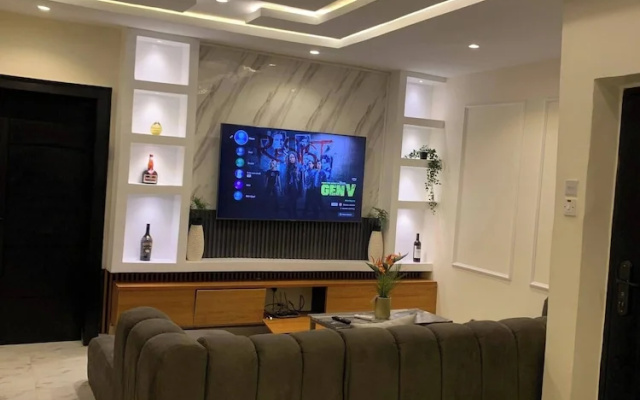 Less2more Luxury Suites - Comfort in Style
