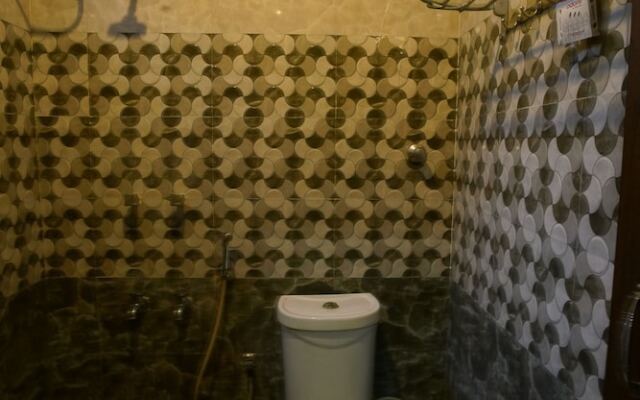 Season 4 Guest House