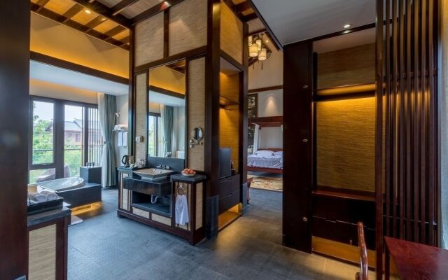 Lijiang Jin Mao Unique Hotel & Resort