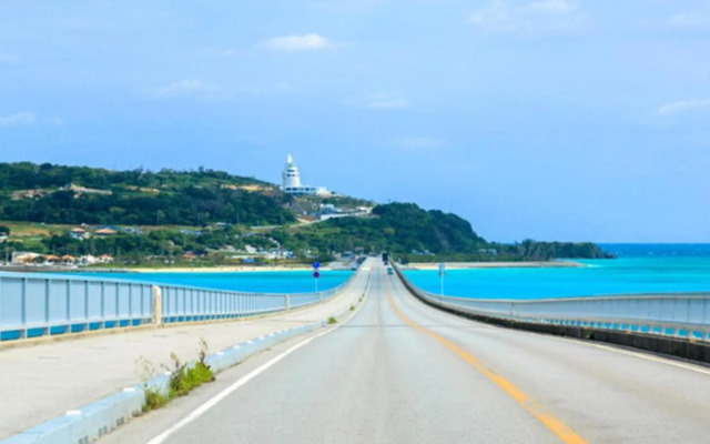 Deluxe Room 96平米 -ウル エスポワールうるま-