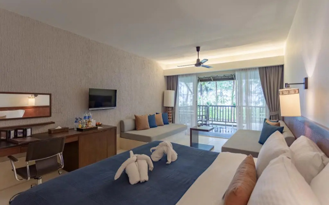 Southsea Khaolak Beach Resort