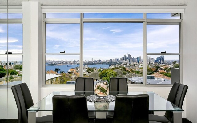 Modern Two Bedroom Apartment with Views - HARIS