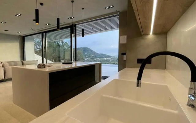 Alpha Villa - Alpha Villa