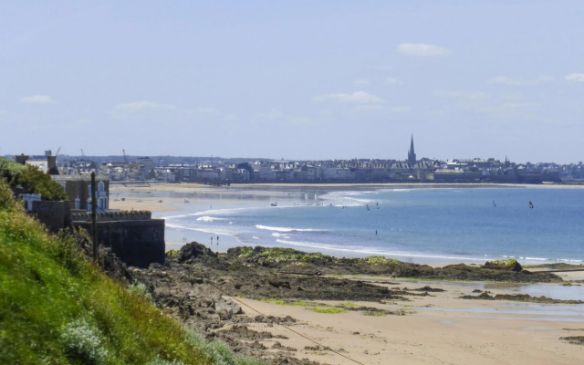 Terraced House, St Meloir des Ondes