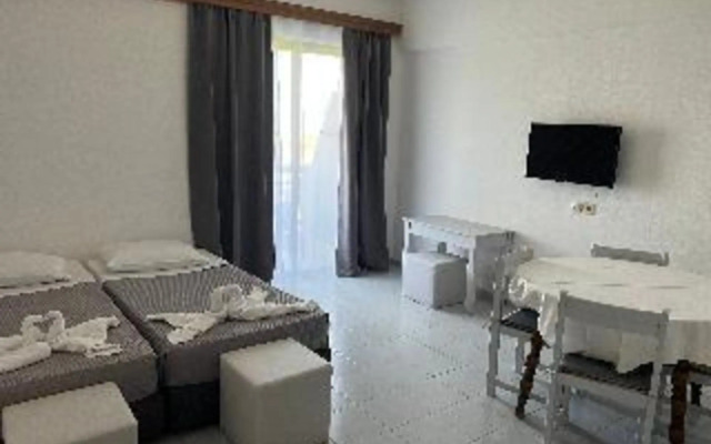 Margaret Studios & Apartments