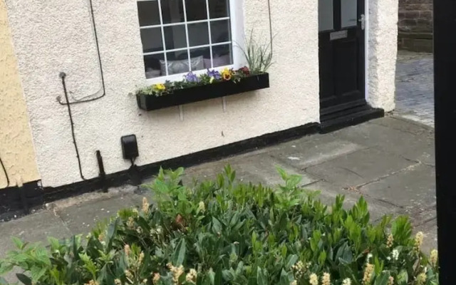 19 Larchfield House