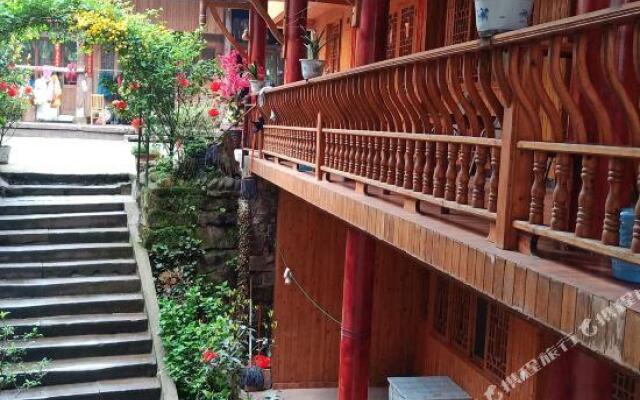 Ya'an Shangli Gaojia Inn