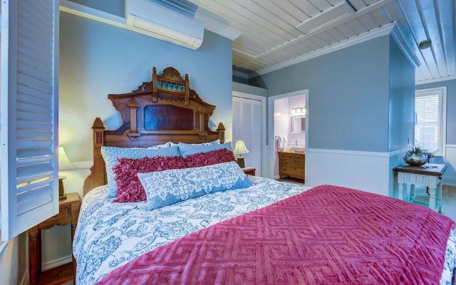Carlisle Garden Suites