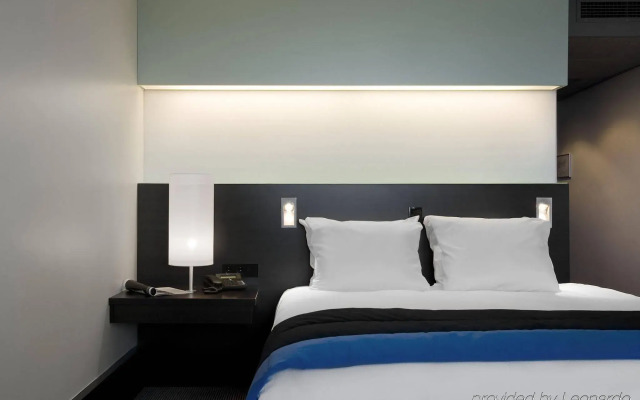 Holiday Inn Eindhoven Centre by IHG