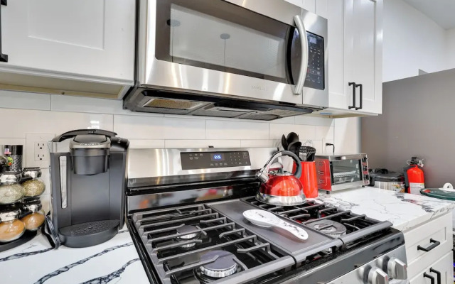 ~ 4 Mi to Downtown Philadelphia: Cozy Retreat